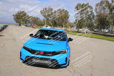 media/Mar-30-2025-Speed Ventures (Sun) [[39e6b1441d]]/Yellow/Grid/